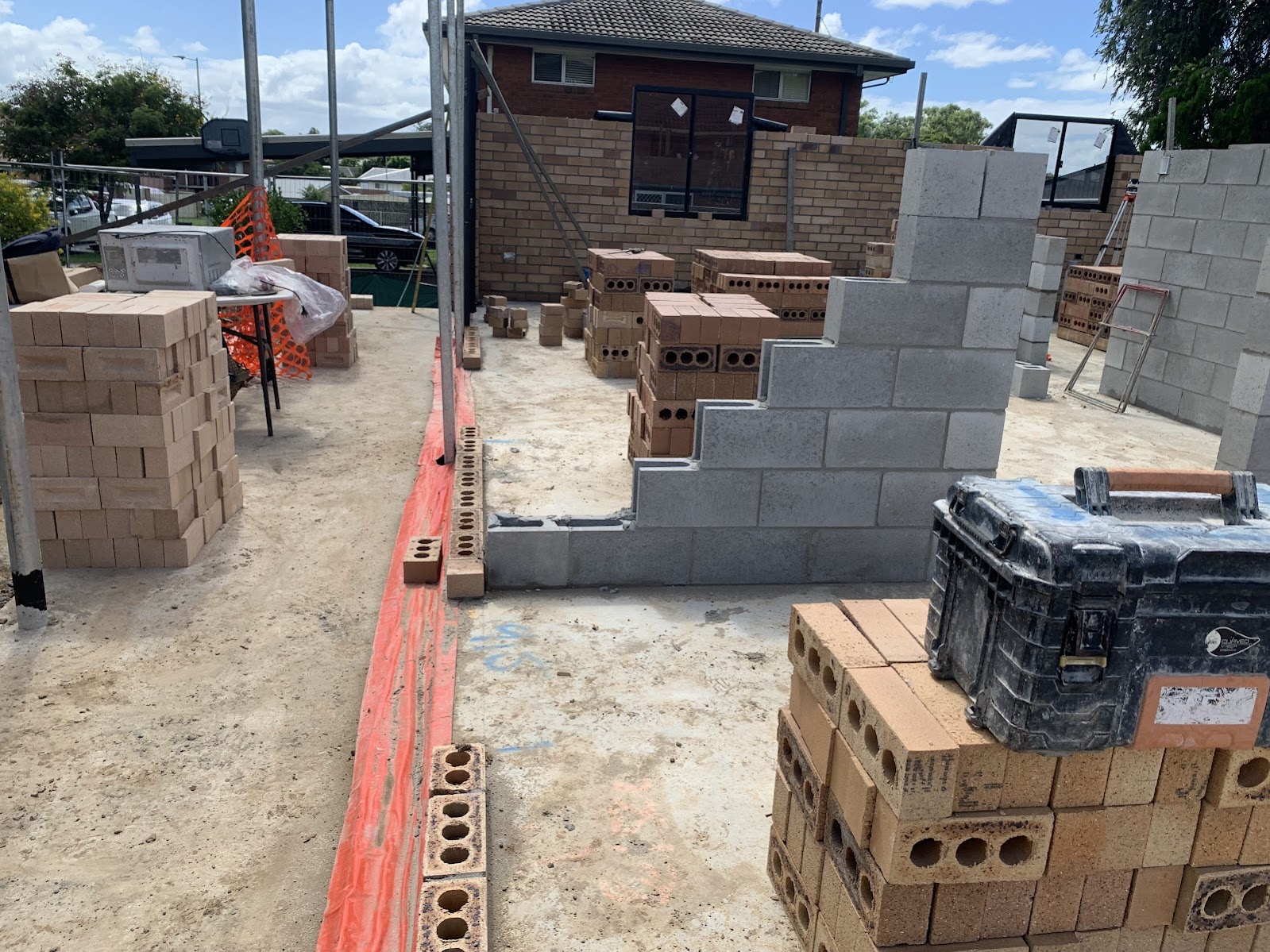 Blockwork and bricklaying on a residential extension